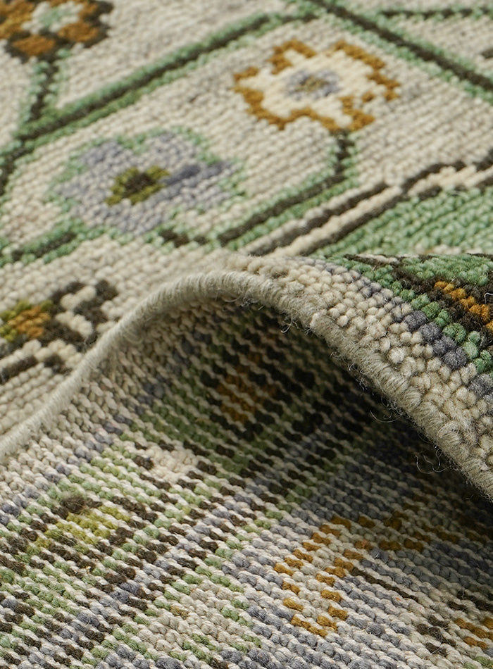 Beth Celestial Gray Hand-Knotted Wool Rug