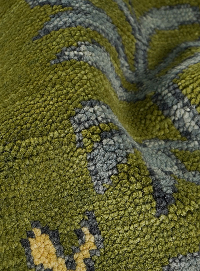 Lone Bloom Moss Garden Hand-Knotted Wool Rug