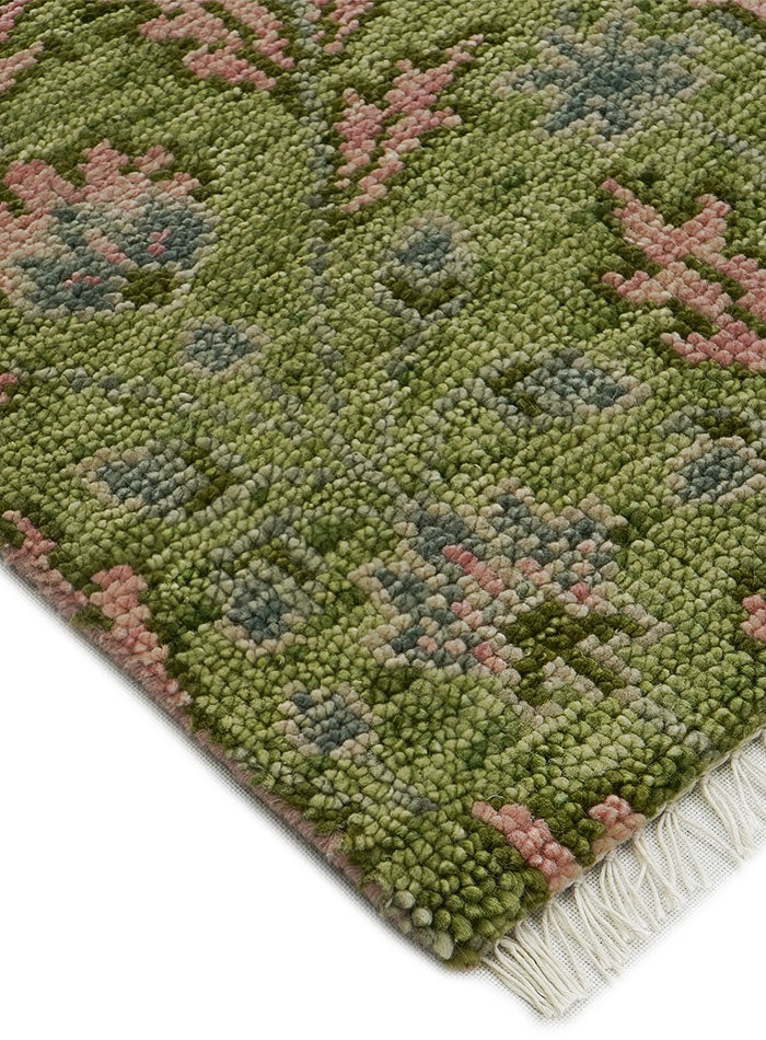 Floracomb Leaf Blush Hand-Knotted Wool Rug