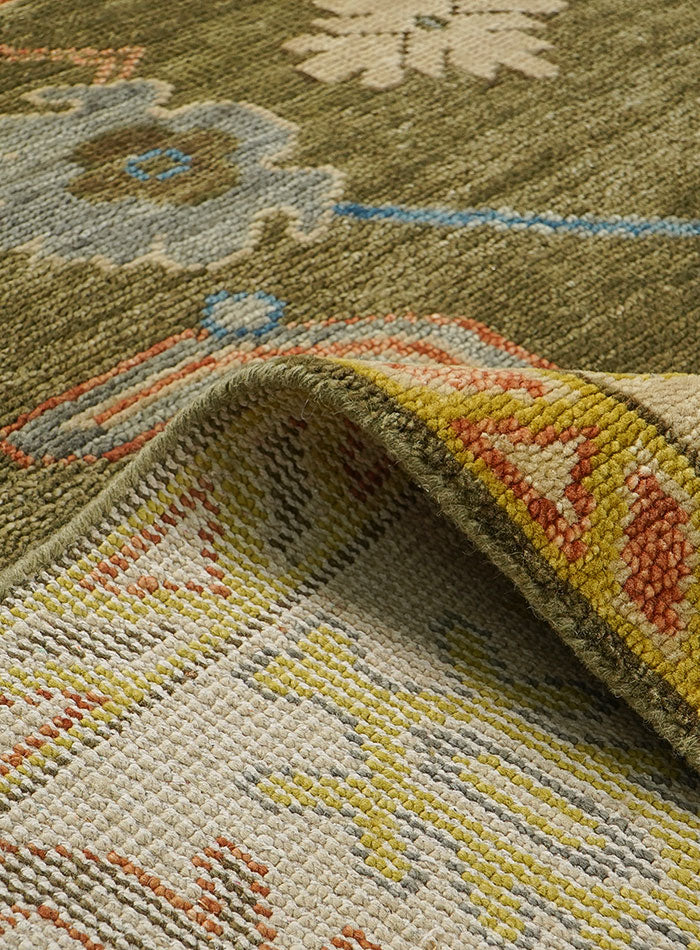Medow Olivara Hand-Knotted Wool Rug