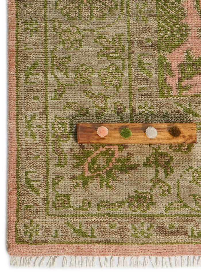 Pineyard Peach-Moss Hand-Knotted Wool Rug