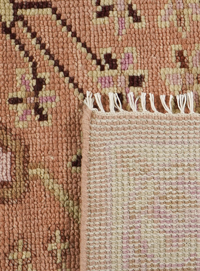 Meravine Peach Blush Hand-Knotted Wool Rug