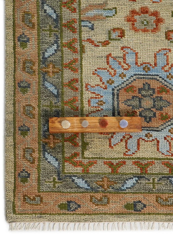 Reese Gray Hand-Knotted Wool Rug