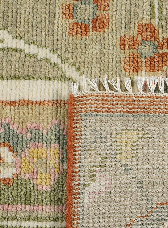 Pavonia Ashoak Hand-Knotted Wool Rug