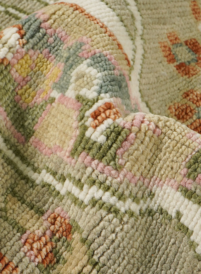 Pavonia Ashoak Hand-Knotted Wool Rug