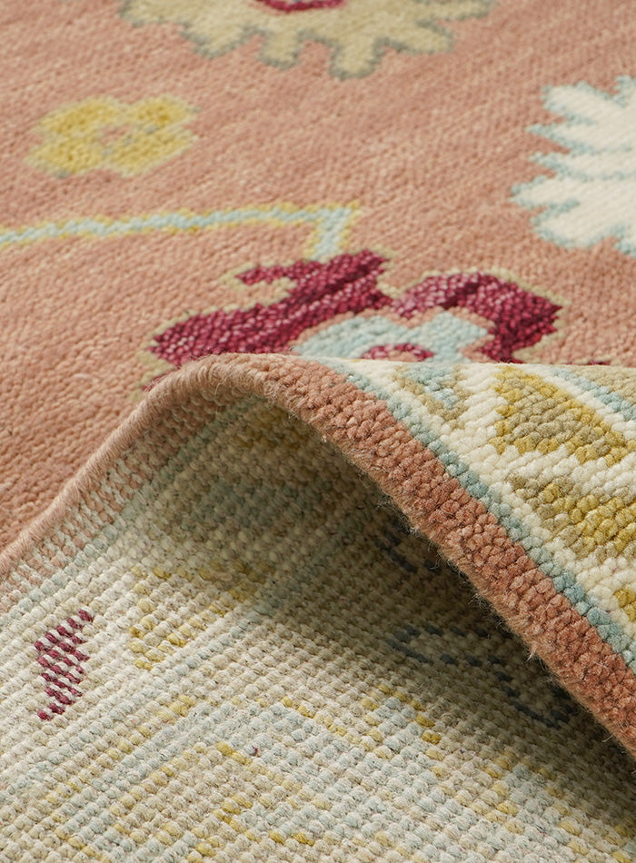 Medow Peach Mist Hand-Knotted Wool Rug