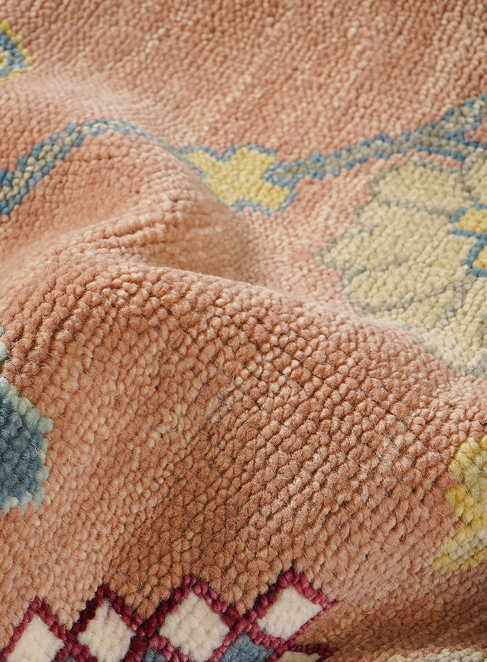Medow Peach Mist Hand-Knotted Wool Rug