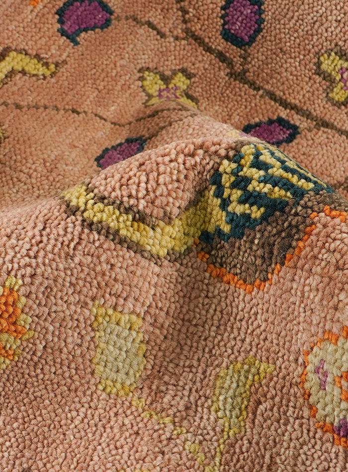 Aviara Peach Hand-Knotted Wool Rug