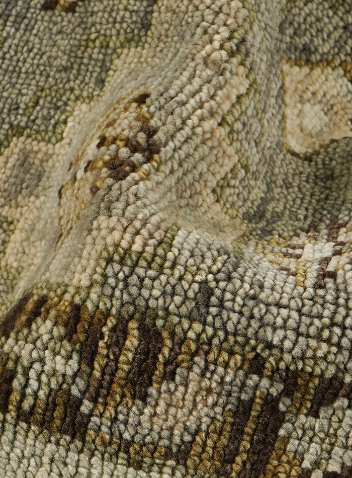 Splice Distressed Grey Hand-Knotted Wool Rug